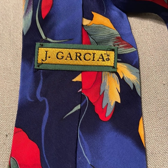 J. Garcia collectible Man’s Tie 100% Silk - Picture 3 of 4